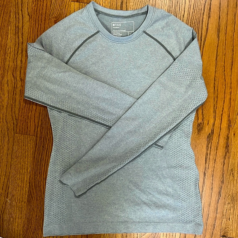 Figs Underscrub - gray.  Women’s L.